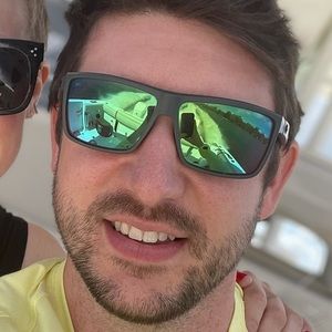 Meet your Posher, Phillip